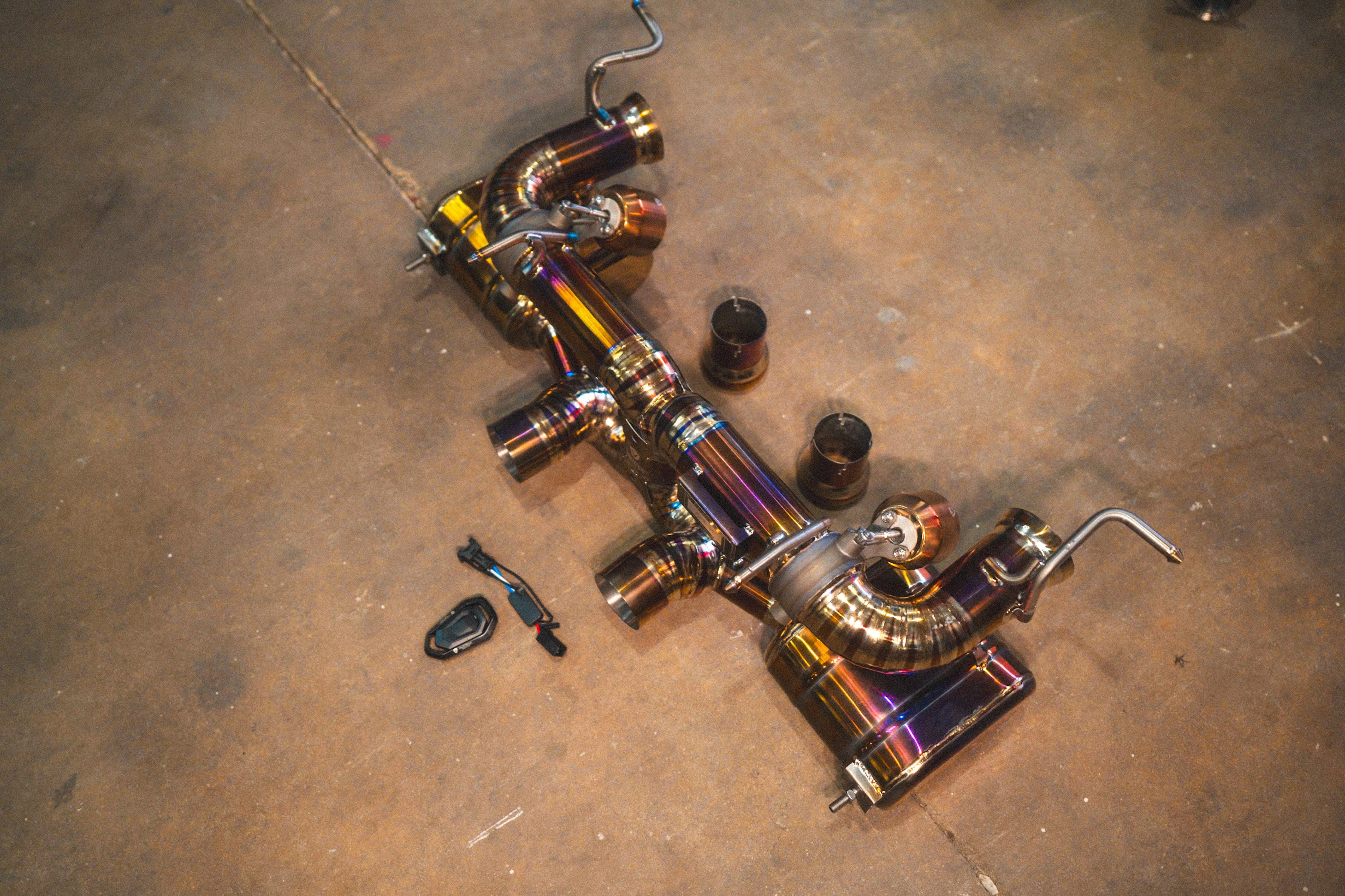 Ferrari 458 Italia Valved Sport Exhaust System - Image 4
