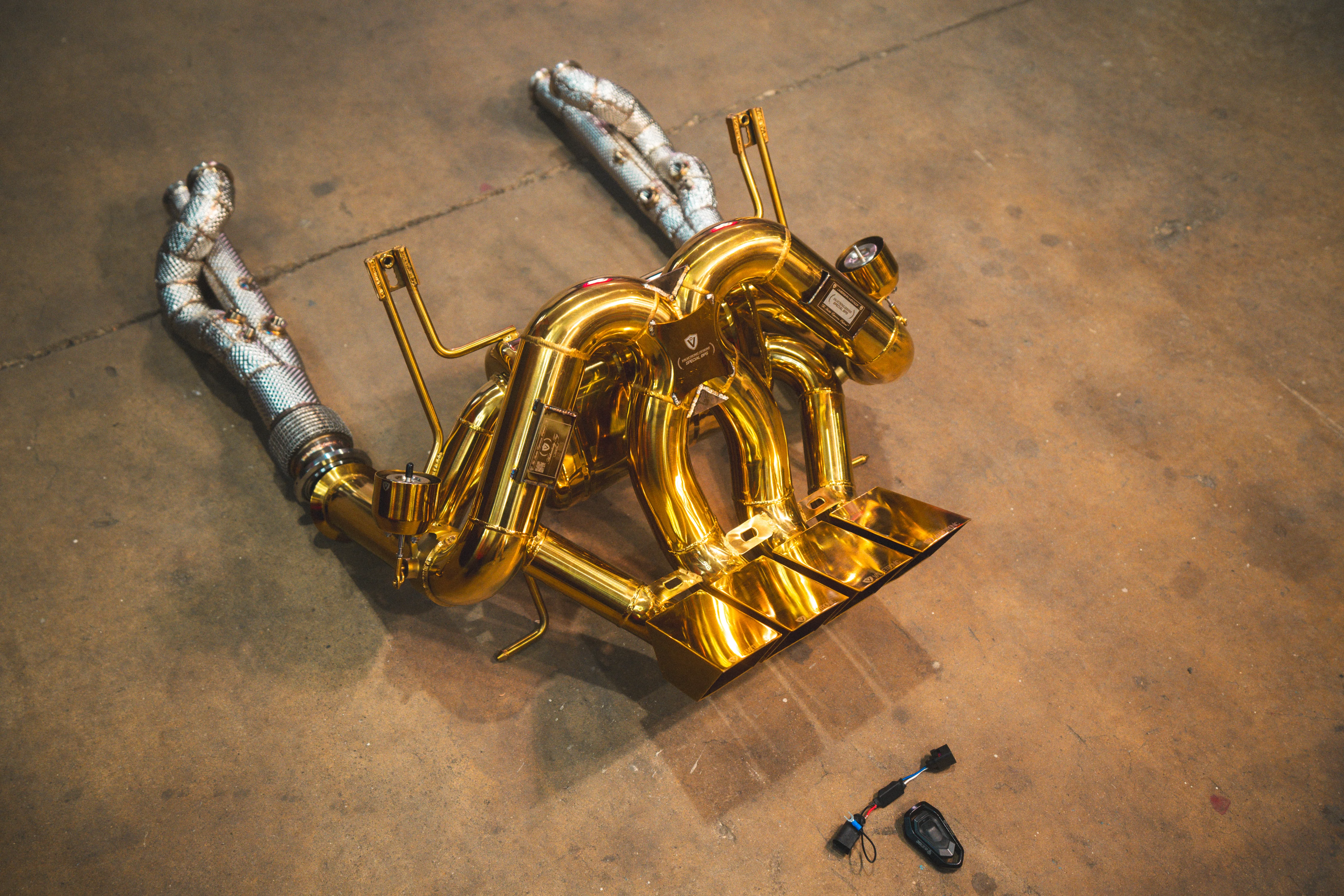 Lamborghini Aventador LP700 / S / SV Valved Sport Exhaust System - Image 2