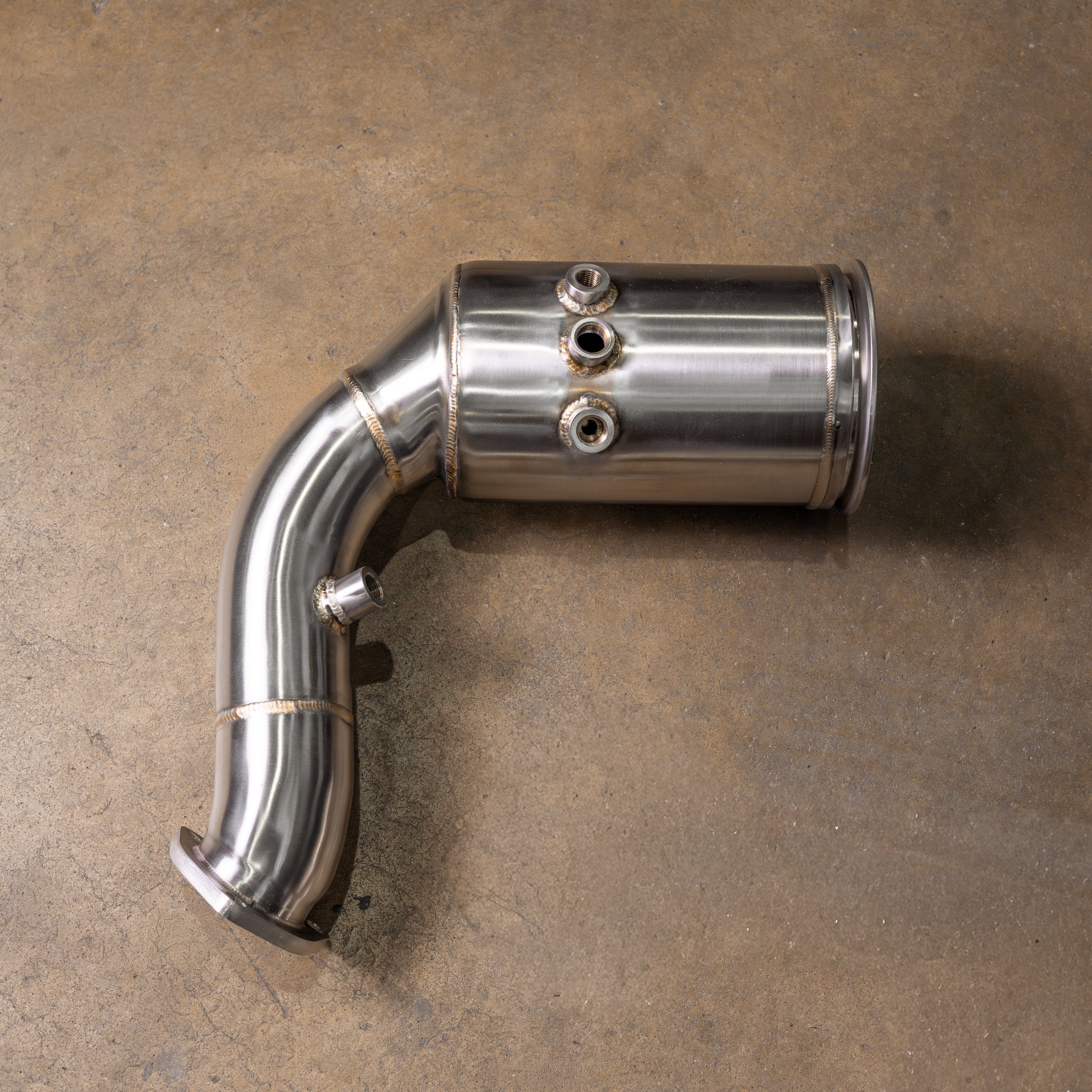 Lamborghini Urus 400 Cell Catted Downpipes - Image 4