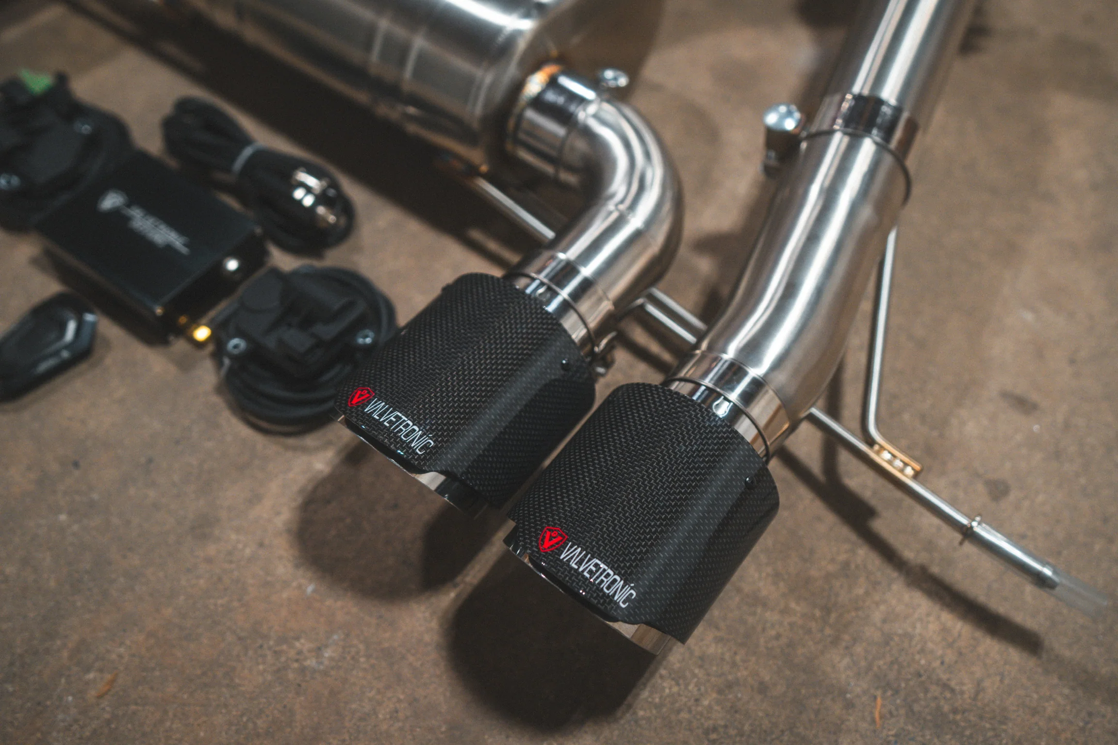 Valvetronic Designs 4.0 Inch Outlet Exhaust Tips (Exclusive) - Image 9