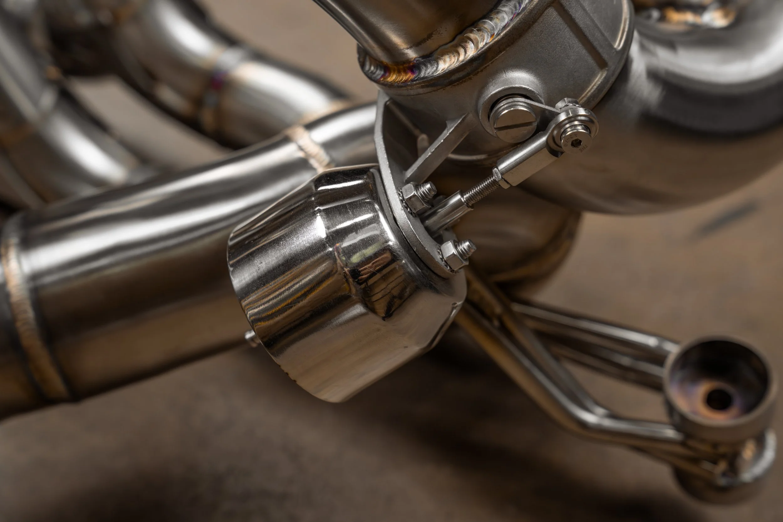 Valvetronic Designs Exhaust System for Porsche Carrera GT - Image 12